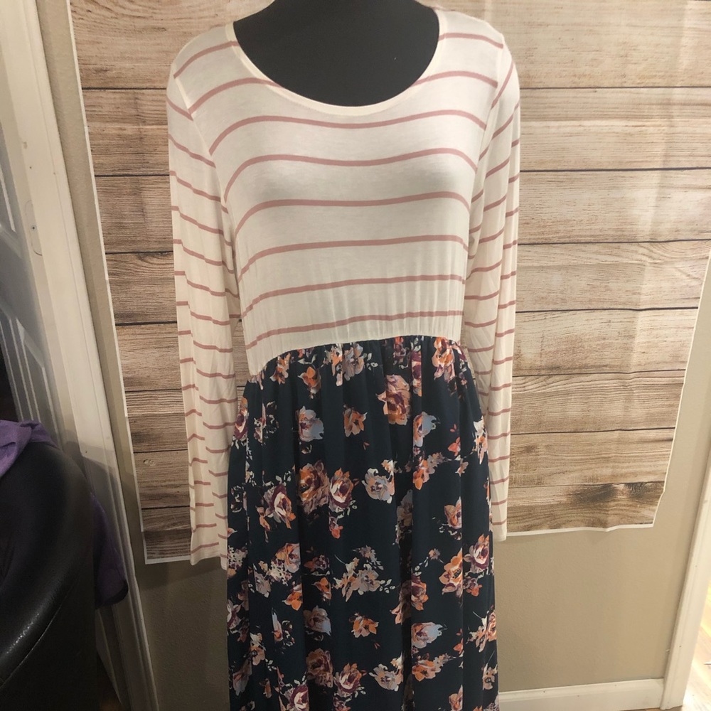 Women’s maxi dress